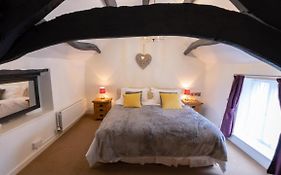 Rowrah Hall - The Old Hayloft